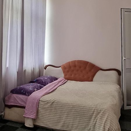 Затишна Квартира В Центрі Міста Ternopil Dış mekan fotoğraf